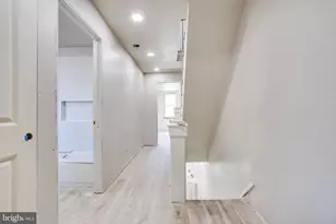 2526 Coral, Philadelphia, PA 19125 - Photo 11