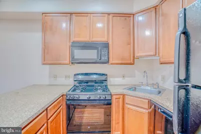 2542 W Girard Avenue #2, Philadelphia, PA 19130 - Photo 7