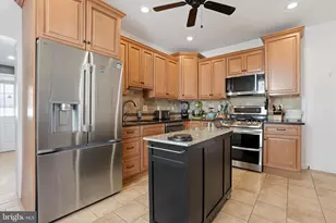 425 Righter St, Philadelphia, PA 19128 - Photo 9