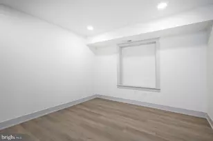 2227 N 33rd St, Philadelphia, PA 19132 - Photo 9