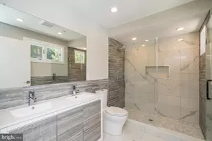 1701 Bainbridge St, Philadelphia, PA 19146 - Photo 9