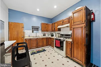 807 Cameron Street, Philadelphia, PA 19130 - Photo 5