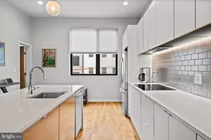 1720 Folsom St, Philadelphia, PA 19130 - Photo 9