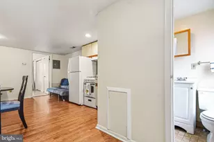 788 S 2nd St, Philadelphia, PA 19147 - Photo 11