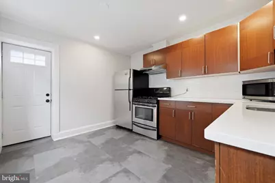 330 E Thompson Street, Philadelphia, PA 19125 - Photo 11