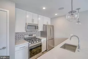 1747 Tilghman St, Philadelphia, PA 19122 - Photo 21