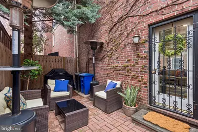 1206 Waverly Walk, Philadelphia, PA 19147 - Photo 5