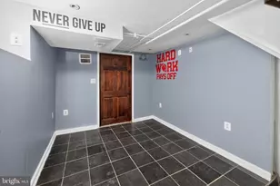 7436 Belden St, Philadelphia, PA 19111 - Photo 33