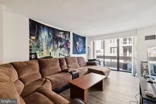 1326 Spruce St, Philadelphia, PA 19107 - Photo 1