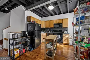 115 Green Ln, Philadelphia, PA 19127 - Photo 5