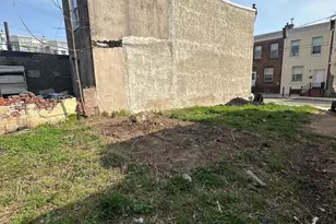 2305 W Sergeant St, Philadelphia, PA 19132 - Photo 5