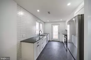 2009 E Cumberland St, Philadelphia, PA 19125 - Photo 5