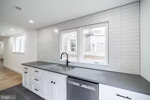 2009 E Cumberland St, Philadelphia, PA 19125 - Photo 7