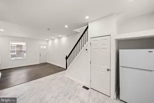 2103 S Daggett St, Philadelphia, PA 19142 - Photo 9