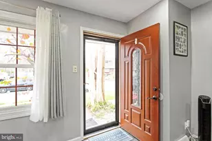 1043 Foster St, Philadelphia, PA 19116 - Photo 5