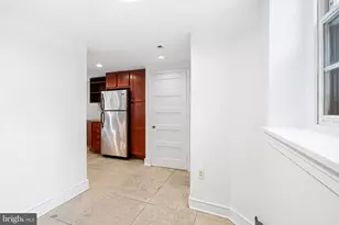 1923 Waverly St, Philadelphia, PA 19146 - Photo 15