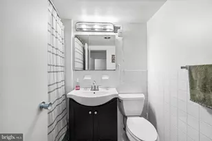 224 W Rittenhouse Square, Philadelphia, PA 19103 - Photo 23