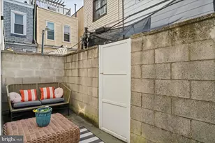 1010 Greenwich St, Philadelphia, PA 19147 - Photo 41