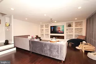 2738 Axe Factory Rd, Philadelphia, PA 19152 - Photo 7