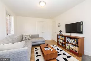 8862 Norwood Ave, Philadelphia, PA 19118 - Photo 19