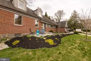 8862 Norwood Ave, Philadelphia, PA 19118 - Photo 3