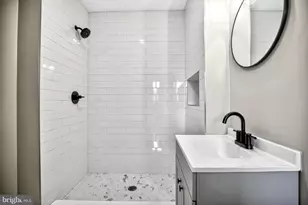 1351 S 46th St, Philadelphia, PA 19143 - Photo 17