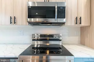 2821 Livingston St, Philadelphia, PA 19134 - Photo 9