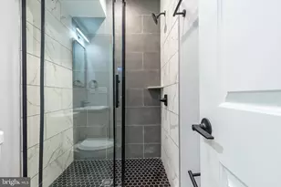 2821 Livingston St, Philadelphia, PA 19134 - Photo 17