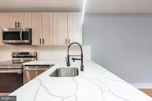 2821 Livingston St, Philadelphia, PA 19134 - Photo 7