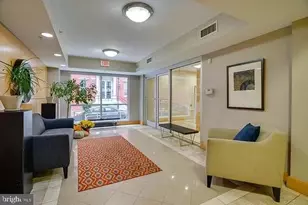 1034 Spruce St, Philadelphia, PA 19107 - Photo 3