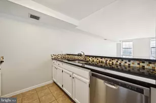 222 Church St, Philadelphia, PA 19106 - Photo 11