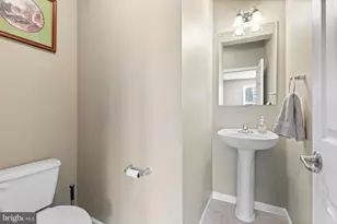 4455 Riverview Ln, Philadelphia, PA 19129 - Photo 9