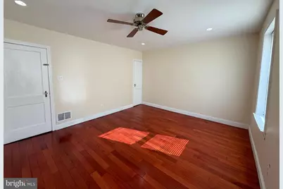 6735 Grovers Avenue, Philadelphia, PA 19142 - Photo 39