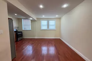 6735 Grovers Ave, Philadelphia, PA 19142 - Photo 15