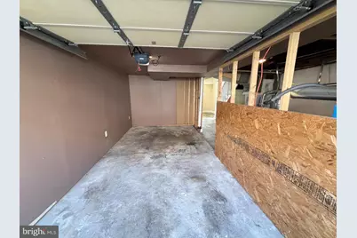 6735 Grovers Avenue, Philadelphia, PA 19142 - Photo 73