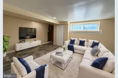 6735 Grovers Avenue, Philadelphia, PA 19142 - Photo 65