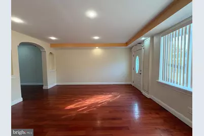 6735 Grovers Avenue, Philadelphia, PA 19142 - Photo 9