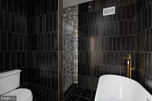 101 Ellsworth St, Philadelphia, PA 19147 - Photo 31