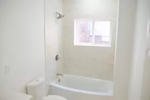 2555 N 33rd St, Philadelphia, PA 19132 - Photo 23