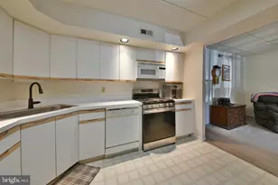 2015 Welsh Rd, Philadelphia, PA 19115 - Photo 9