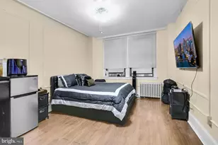 1324 Locust St, Philadelphia, PA 19107 - Photo 5