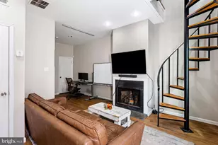 816 N Ringgold St, Philadelphia, PA 19130 - Photo 5