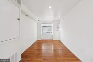 319 S 10th St, Philadelphia, PA 19107 - Photo 13