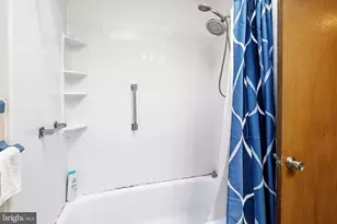 7446 Brockton Rd, Philadelphia, PA 19151 - Photo 17