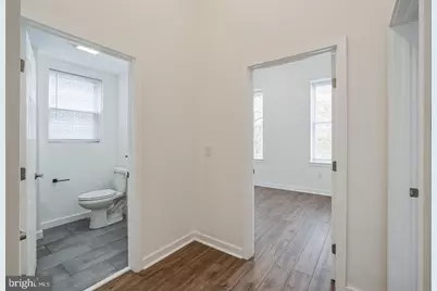 407 S 42nd Street #3R, Philadelphia, PA 19104 - Photo 23