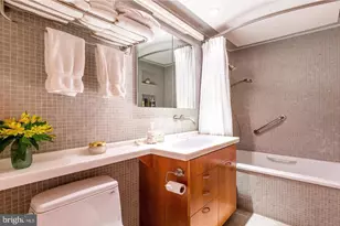 1725 Pine St, Philadelphia, PA 19103 - Photo 9