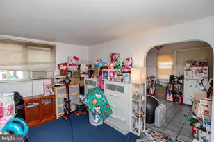 2078 Wilmot St, Philadelphia, PA 19124 - Photo 35