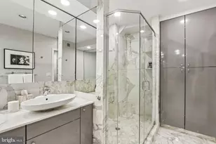 220 W Rittenhouse Square, Philadelphia, PA 19103 - Photo 27