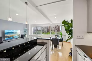 220 W Rittenhouse Square, Philadelphia, PA 19103 - Photo 17