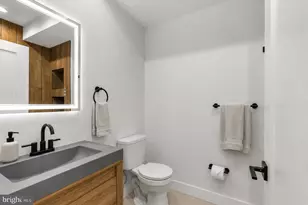 1805 E Oakdale St, Philadelphia, PA 19125 - Photo 19